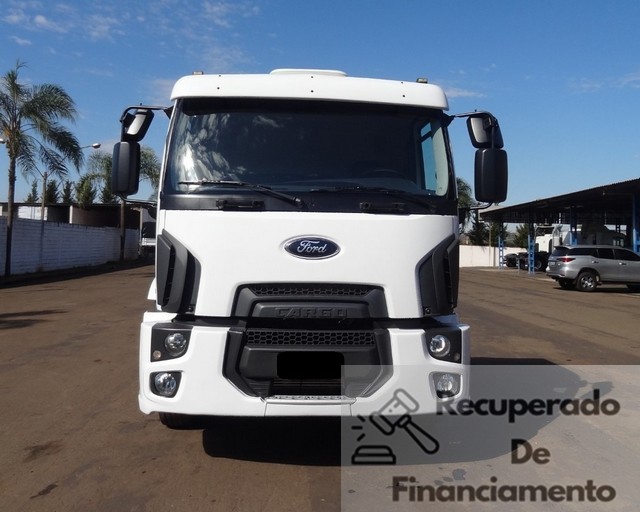 Caminhão Ford Cargo 2429 8x2 Ano 2013