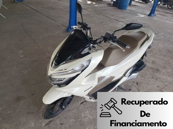 PCX 150 DLX