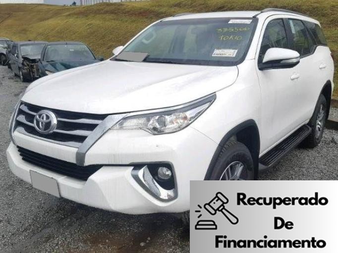 TOYOTA HILUX SW4 16/17