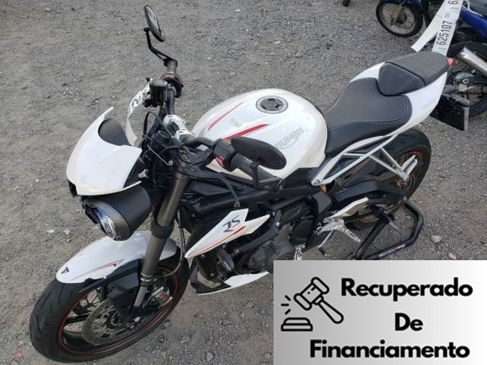 STREET TRIPLE 765 RS