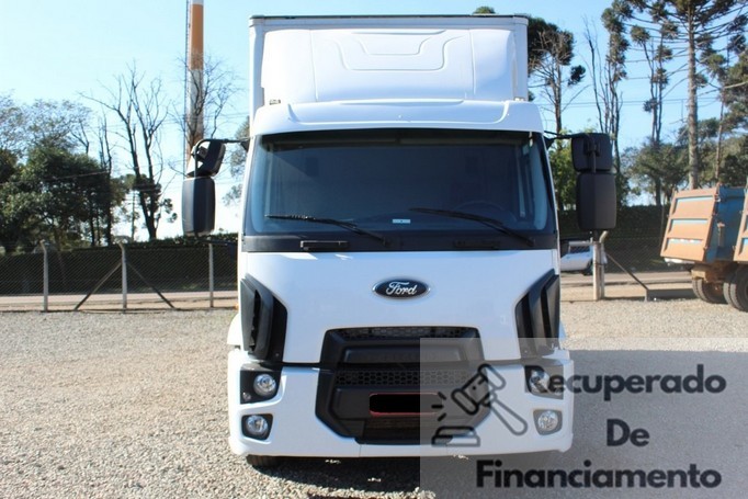 Ford Cargo 1719 4x2 2012/2013 