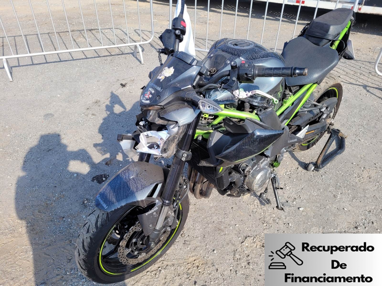Z900